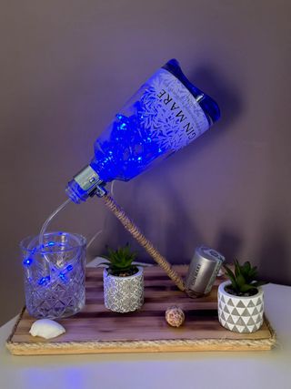 Lampada con base a bottiglia