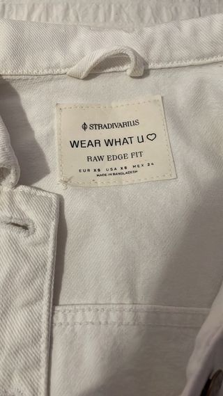 Chaqueta vaquera corta Stradivarius blanca T.XS