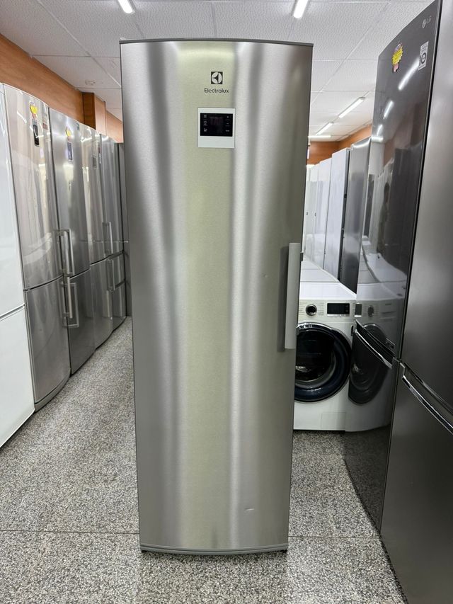 solo nevara  vertical Electrolux