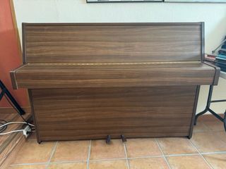 Piano Vertical Yamaha Madera Oscura