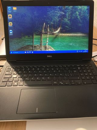 Notebook Dell Inspiron 3581
argenteo