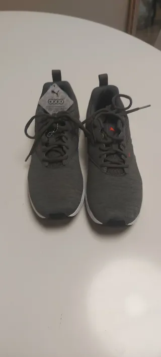 Zapatillas Puma Mujer Gris y Rojo