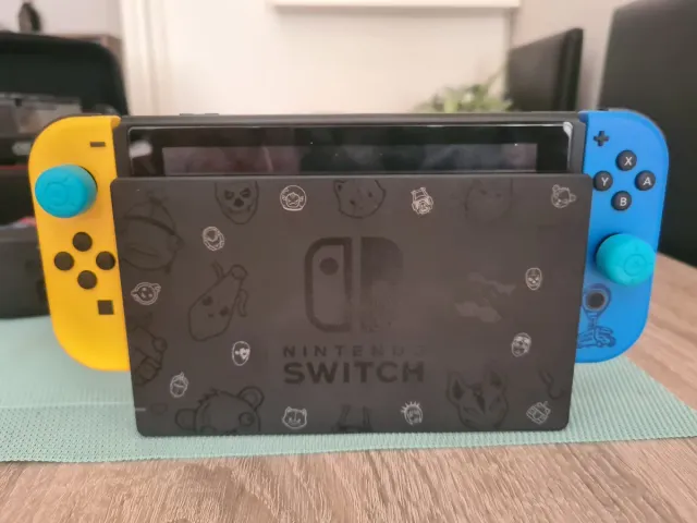 Acessórios Nintendo Switch Fortnite Edition +