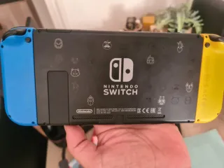 Nintendo Switch edizione Fortnite + accessori