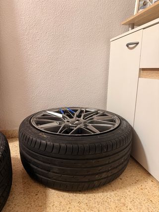 Llantas JR 18’ con Neumáticos