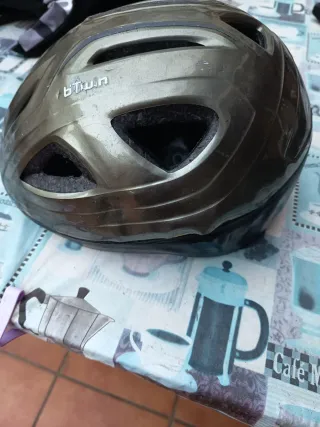 Casco Btwin para bicicleta