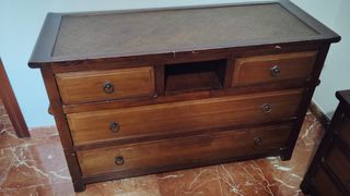 Cómoda de dormitorio en madera vintage