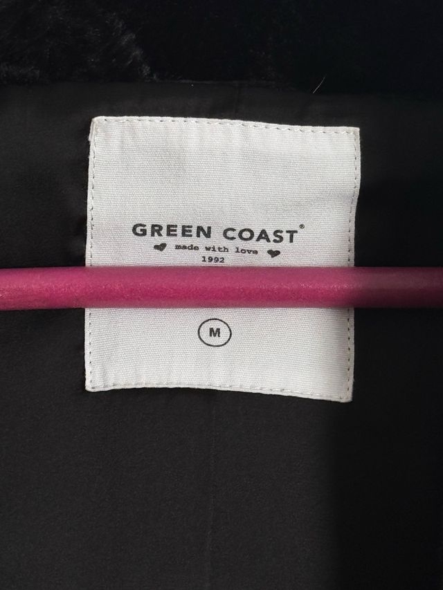 Abrigo de pelo Green Coast negro