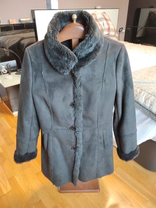 Abrigo de piel para mujer