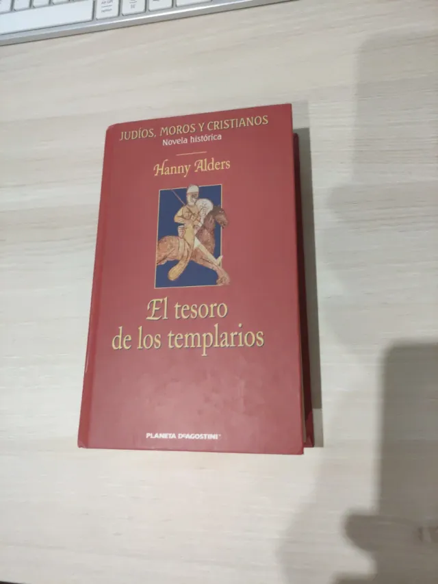 El tesoro de los templarios / Hanny Alders ; tr...
