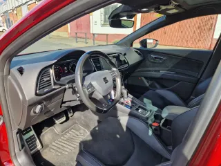 SEAT León Cupra 300