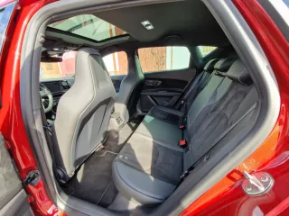 SEAT León Cupra 300