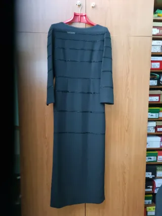 Conjunto de fiesta vestido y chaqueta negro.Modena