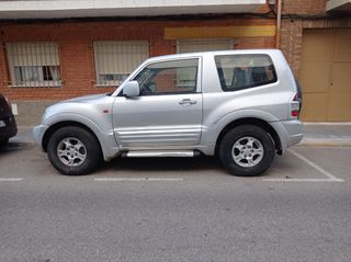 Mitsubishi Montero 2002