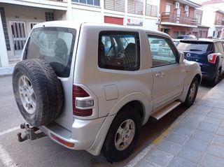 Mitsubishi Montero 2002