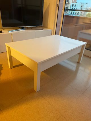 Mesa de comedor blanca moderna