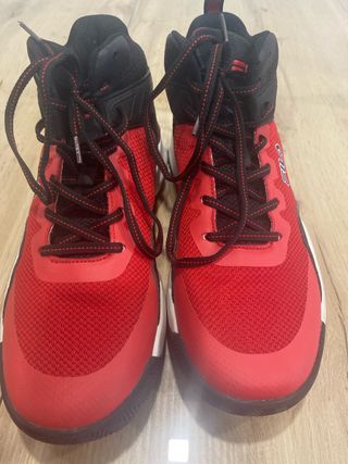 Zapatos Fila Talla 42 Rojos y Negros