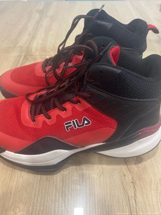Zapatos Fila Talla 42 Rojos y Negros