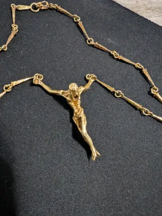 Cadena Dalí Cristo 18k 24.78gr