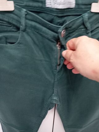 Pantalón verde talla 38