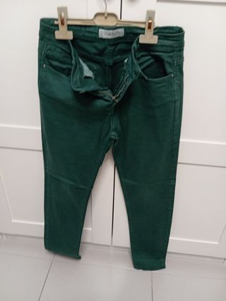 Pantalón verde talla 38