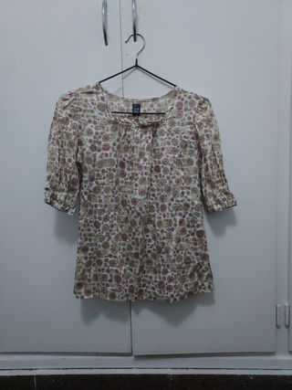 Blusa Zara flores 3/4 talla 13-14