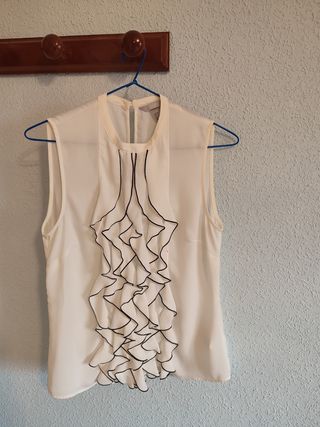Blusa blanca con volantes - talla 36