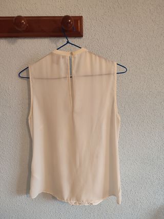 Blusa blanca con volantes - talla 36
