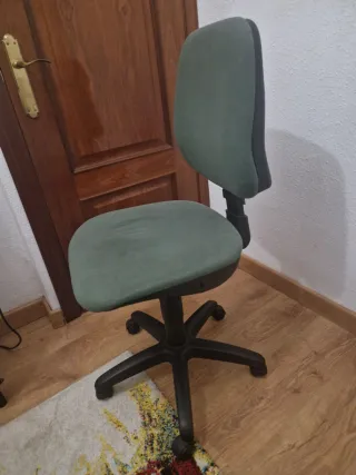 Silla de escritorio giratoria