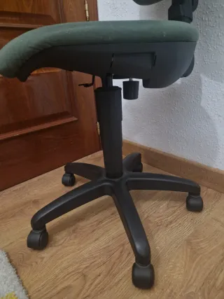 Silla de escritorio giratoria
