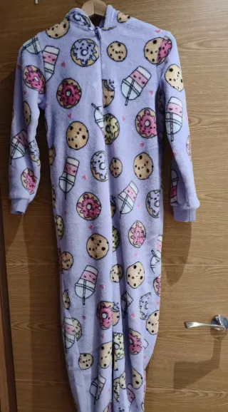 Pijama mono estampado galletas y donuts