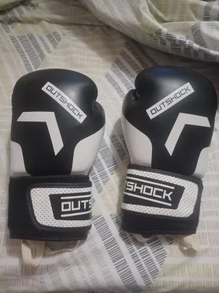 Guantes de Boxeo Outshock Negros