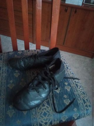 Zapatillas fútbol niño T35/36