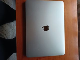 MacBook Pro Touch Bar Plata