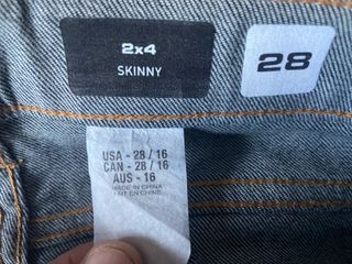 Pantalón vaquero niño sin estrenar