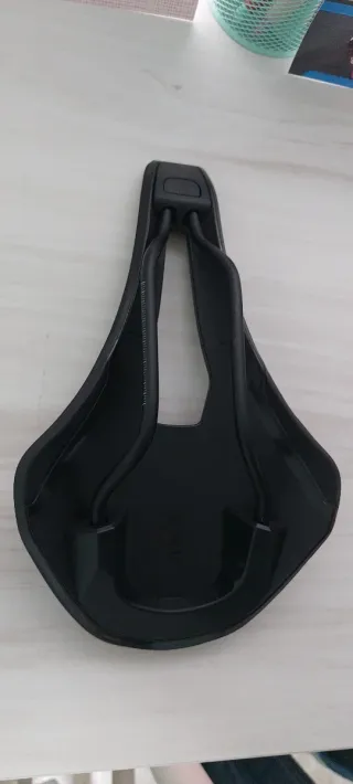 Sillín Fizik Argo R5 150 (8 salidas)