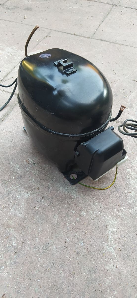 Motores frigoríficos...a 10€ uno