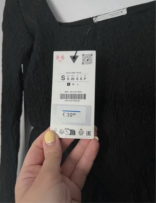 Vestido mini negro Zara