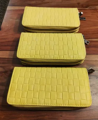 Pack 3 Monederos amarillos. Ideal para 3 regalos.