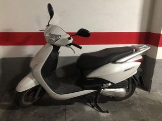 Moto Honda Lead 110. 12.961Km.Año 2011 Alicante.