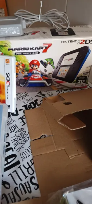 Nintendo 2DS Azul Edición Mario Kart 7