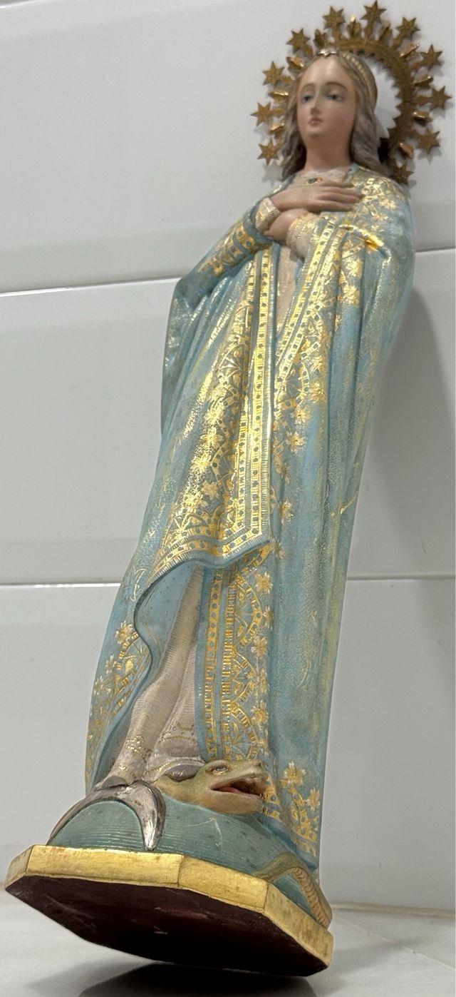 VIRGEN PURÍSIMA CONCEPCIÓN DE PAN DE ORO