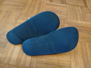 Chanclas Adidas Talla 40-41 Azul/Blanco