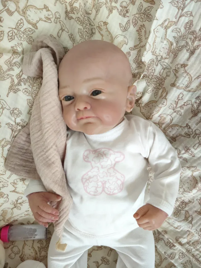 Bebé Reborn Sanya pintado a mano