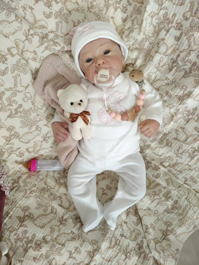 Bebé Reborn Sanya pintado a mano