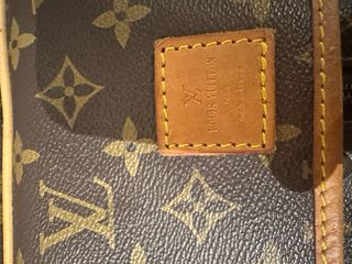 Portatrajes Louis Vuitton Monogram Marrón
