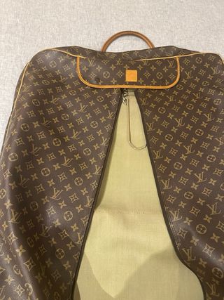 Portatrajes Louis Vuitton Monogram Marrón