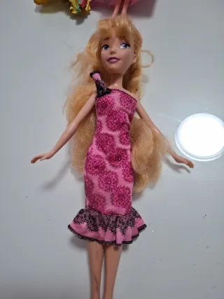 Muñeca Princesa Disney con Vestido Rosa