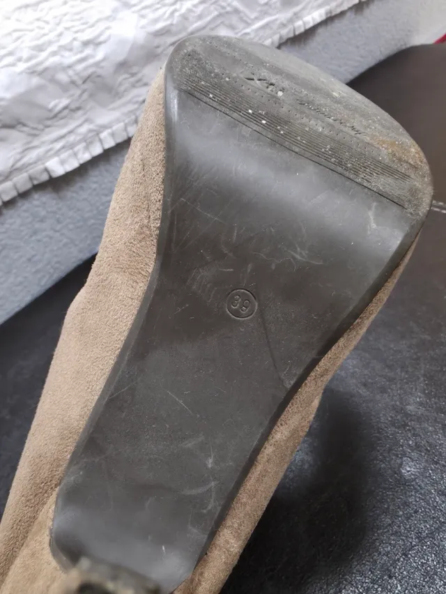 Botas de tacón beige/marrón