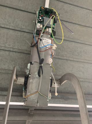 Puerta de garaje galvanizada